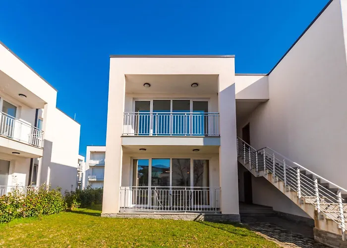 公寓 Blue Haven Talea By Pikhost *